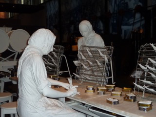 Canning process at Portim&atilde;o Museum