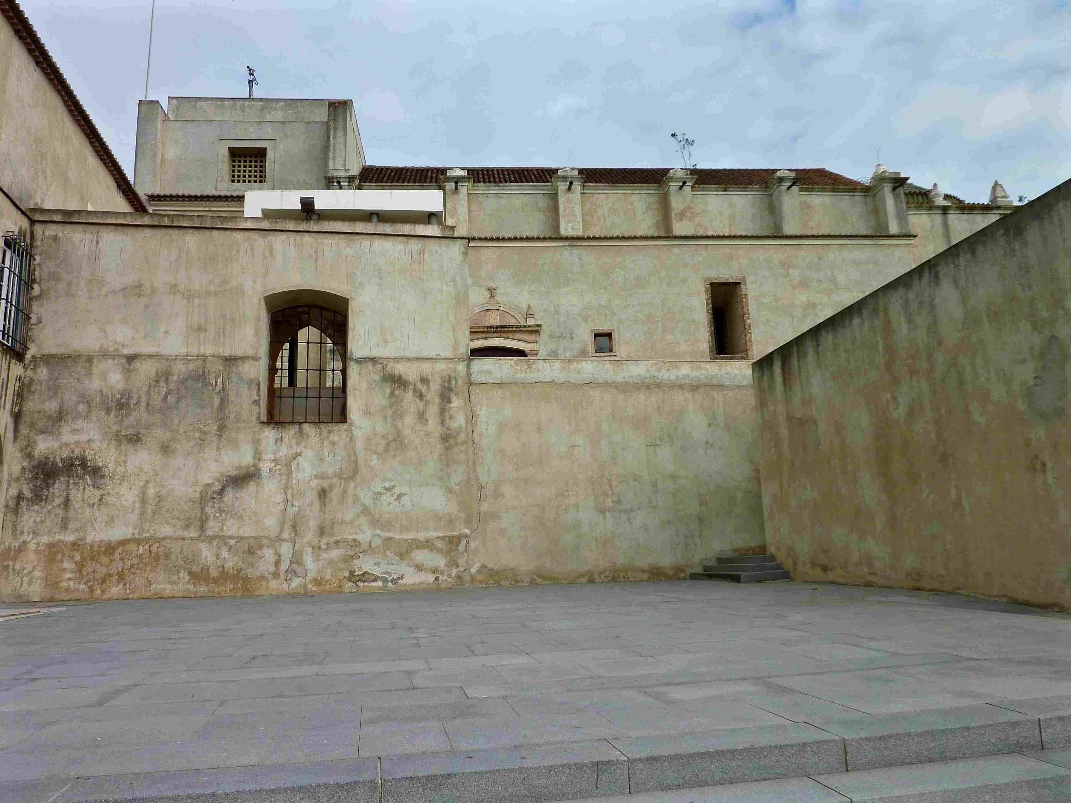 Castle at Alcacer do Sal Castle at Alcacer do Sal