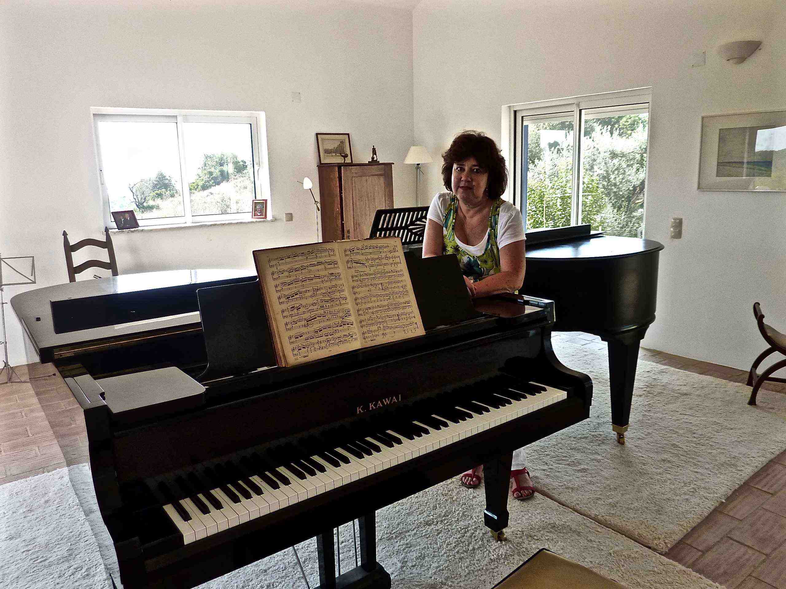 Irene Ainstein Irene Ainstein
